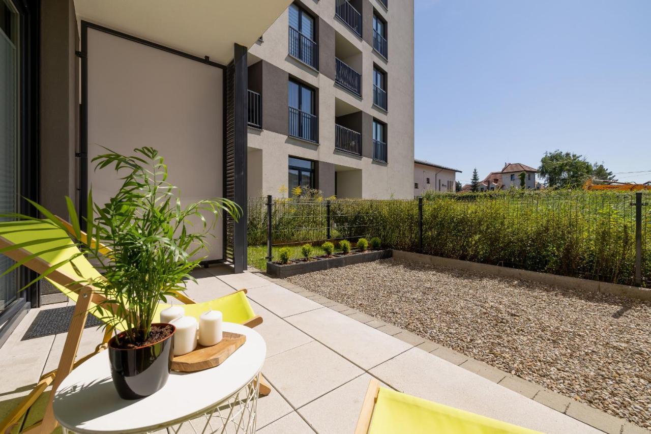 Krakow Studio With Parking & Terrace Near Zalew Bagry By Renters Prestige Exterior photo
