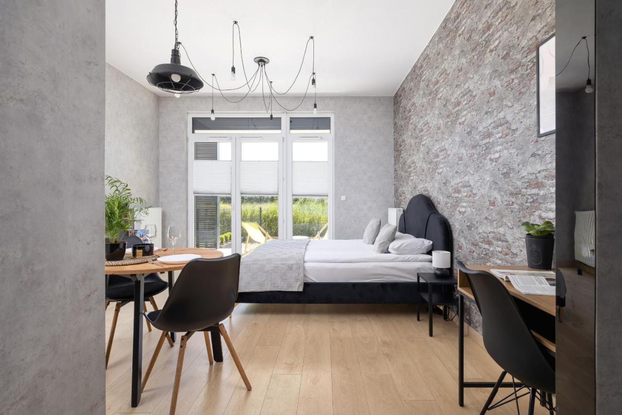 Krakow Studio With Parking & Terrace Near Zalew Bagry By Renters Prestige Exterior photo